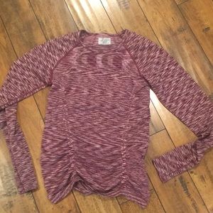 Athleta Long Sleeve ruched Shirt